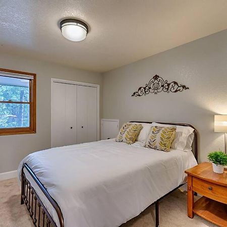 Quaint Home In The Pines Flagstaff Exterior foto